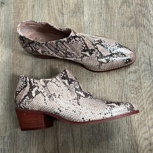 Anthropologie Marion snakeskin bootie size 8